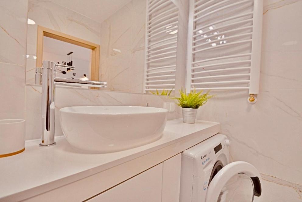 Apartment Green With Private Bike Storage Swinoujscie Ngoại thất bức ảnh